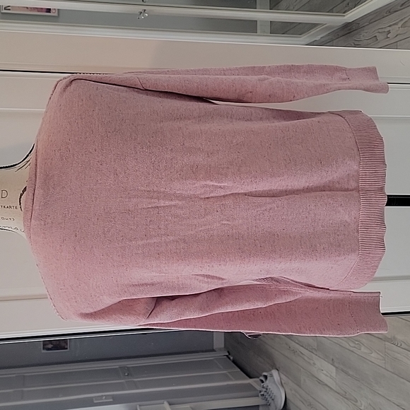 V Neck sweater - Picture 5 of 5